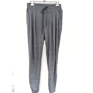 Lolë Women's Soft Gray Lounge Pants In Size XS